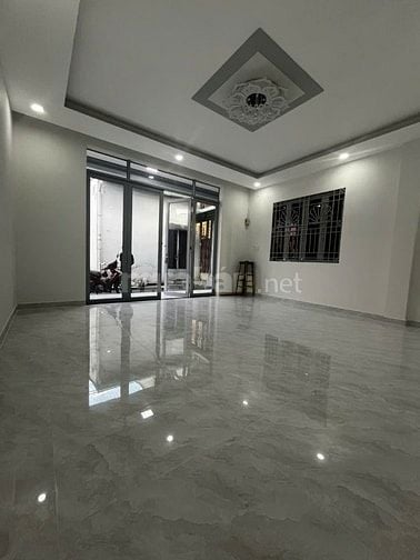 Bán nhà Lê Văn Việt ,Hẻm xe Kia né Vison ,90m2, Nở Hậu , Giá 5.7 tỉ