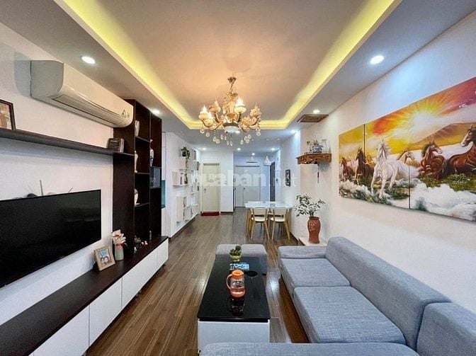 Giá hạ chào! Cần bán nhanh căn hộ 3 ngủ 90 m2 ở 283 Khương Trung