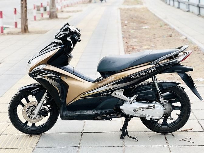 Honda Air Blade 110 Fi BIỂN HÀ NỘI MÁY NGON 