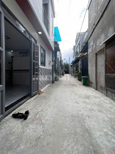 Nhà Q12 dt 30m2 2pn gần Hiệp Thành City