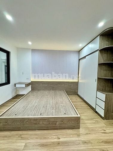 Nhà Ngã Tư Sở- thang máy 8.19 tỷ 31m2*7 tầng-15m ra đường Trường Chinh