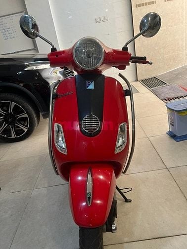 Xe tay ga Vespa LX125 2010 đỏ mới 70%