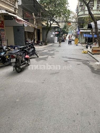 Cho thuê nhà tầng 1 làm cửa hàng, văn phòng phố Kim Mã, Ba Đình