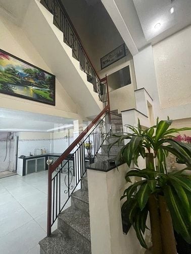 Cho thuê nhà nguyên căn, nội thất cơ bản