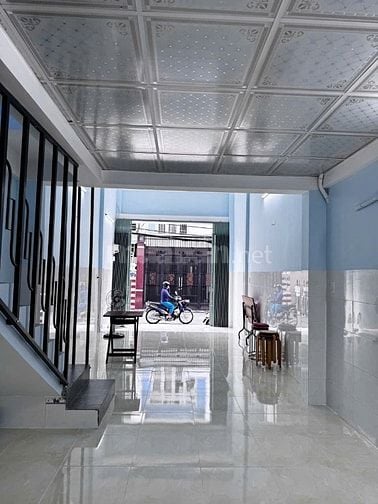 Cho thuê nhà MT Hiệp Nhất P.4 Q.Tân Bình giá 12 triệu 52m².