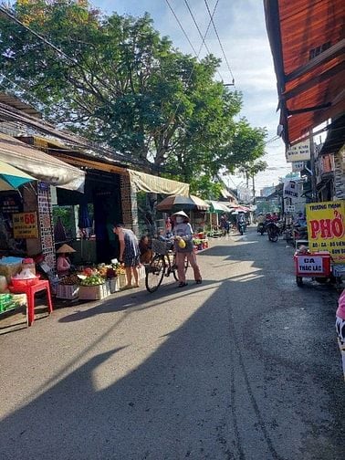 Nhà SHR Ngay chợ tiện buôn bán. 1/Lê văn khương, P. Hiệp thành, Q12