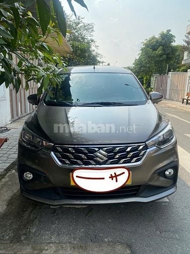 xe 7 chổ Suzuki Ertiga Hybrid 2022 nhập khẩu số tự động