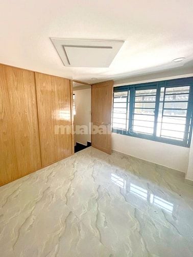 Bán nhà Q12 giáp Gò Vấp gần 20m2 giá rẻ 2PN thoáng mát