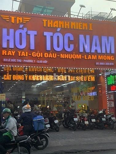 THANH NIÊN-Tuyển Thợ Nữ Ráy Tai Gội Đầu