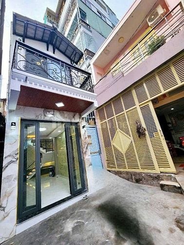  Nhà mới đón xuân , Bến Ba Đình P9 Q8, 28m2 shr gần cầu NT Phương