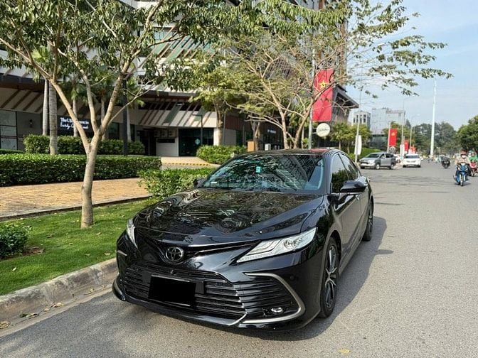 Camry 2.5Q 2022 nhập Thái Lan 