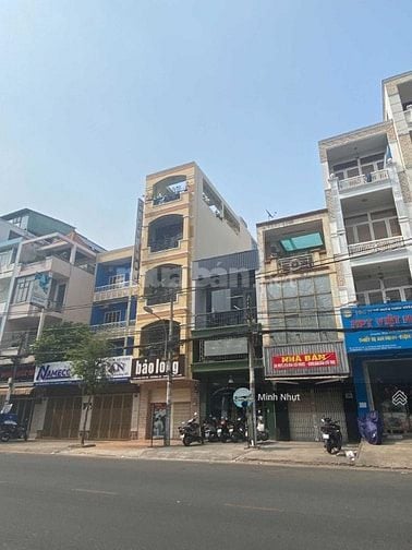 Bán đất MT Quốc Hương P.Thảo Điền dt 365m2 giá 77 tỷ