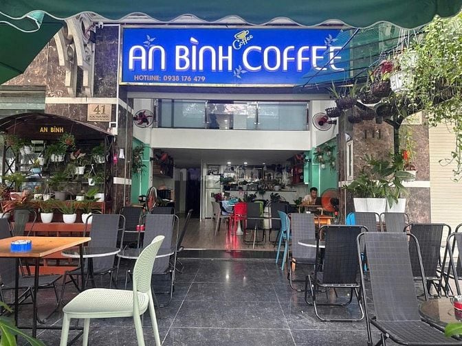 TUYỂN NHÂN VIÊN PHA CHẾ VÀ PHỤC VỤ QUÁN CAFE NGAY VẠN PHÚC CITY