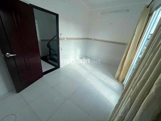 Cho thuê nhà hẻm 3,8m Đất Thánh P.6 Quận Tân Bình giá 11 triệu – 24,4m