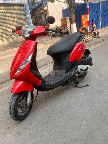 Cần bán xe Piaggio ZiP 100cc màu đỏ cờ, xe cực đep, máy êm ru, giấy tờ