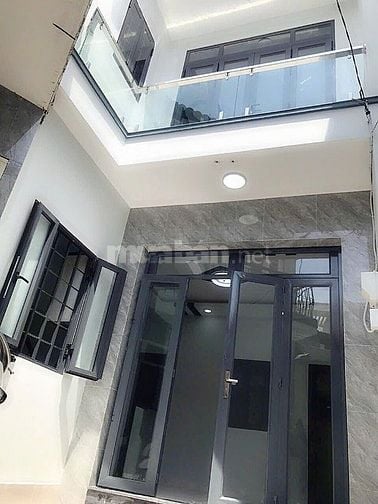 Nhà mới ở liền Âu Dương Lân P3Q8 4PN 61,5m2 shr hiện hữu hoàn công đủ