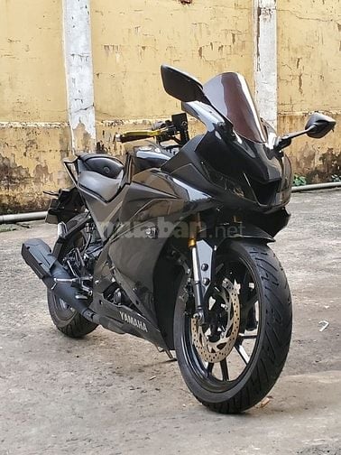 Bán Yamaha R15 V3 2018, giấy tờ theo xe không chính chủ, bao tranhchấp