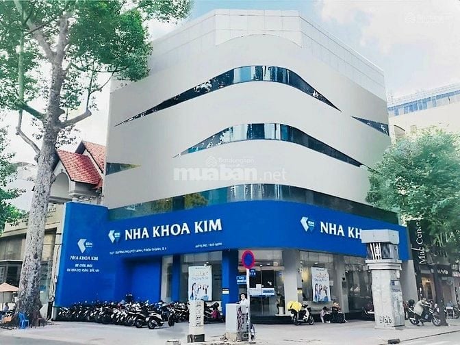 Bán tòa nhà mặt tiền 433 Cộng Hòa, Phường 15, Quận Tân Bình.