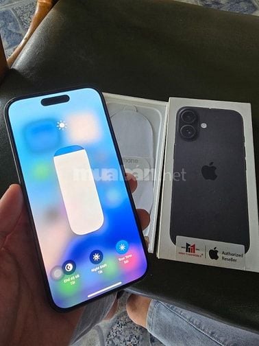 Bán Iphone 16 màu đen mã VN mới mua mấy hôm