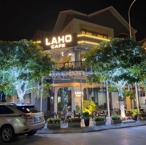 Cần sang lại quán cafe tại Hoàng Cầu - View Hồ cực chill 