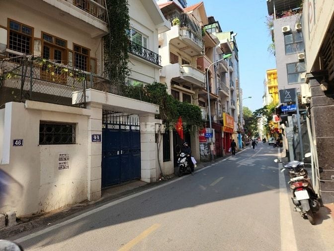 Cho thuê nhà mặt phố 44 Phố Linh Lang, diện tích 100m2, 3,5 tầng