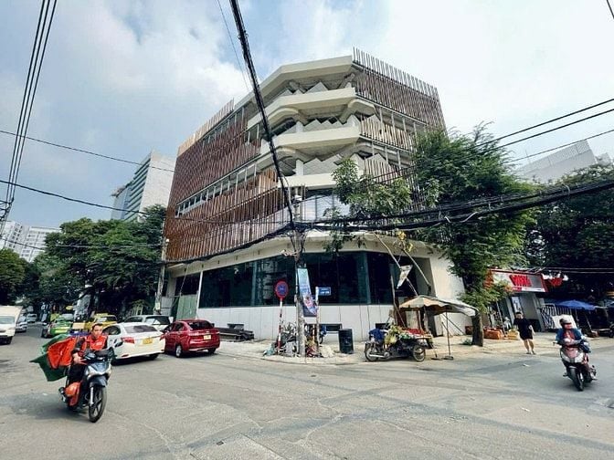 BÁN TÒA BUILDING 2 MT Đường lCửu Long - Lam Sơn, Phường 2, Tân Bình