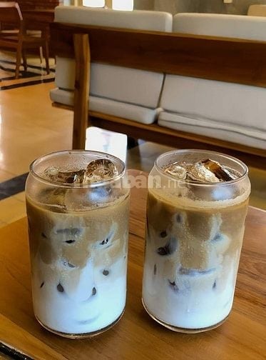 Cần người phụ bán đồ uống coffee