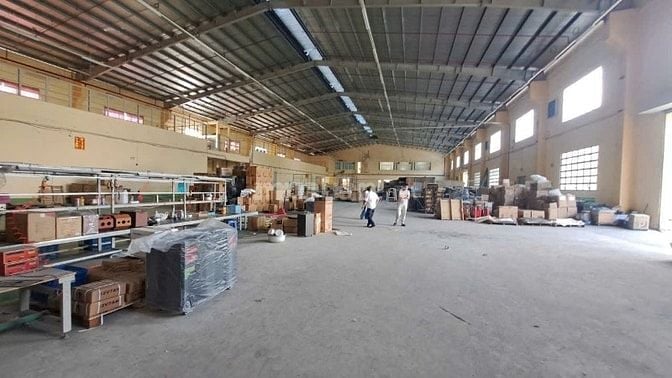 Cho thuê kho xưởng 2.600m2 MT đường Mã Lò Bình Tân 