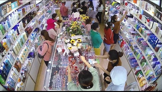 SHOP MỸ PHẨM KHAI TRƯƠNG CẦN TUYỂN GẤP ; BÁN HÀNG , TẠP VỤ QUẦY