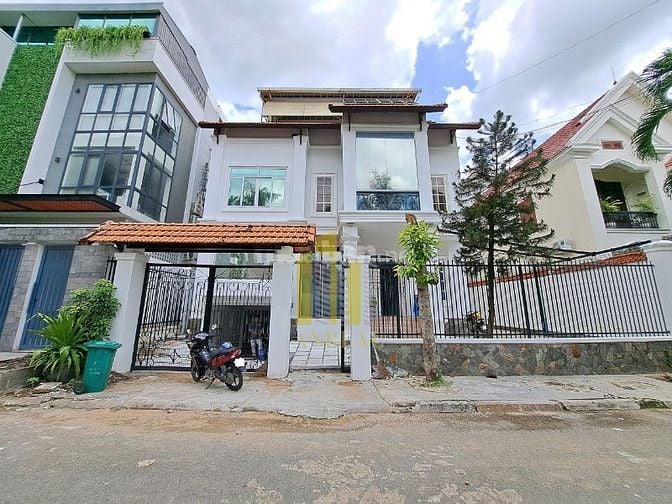 VILLA 14X22M HẦM 3 LẦU SÀN TRỐNG GIÁ 79 TRIỆU - ĐƯỜNG NỘI KHU TRẦN NÃO