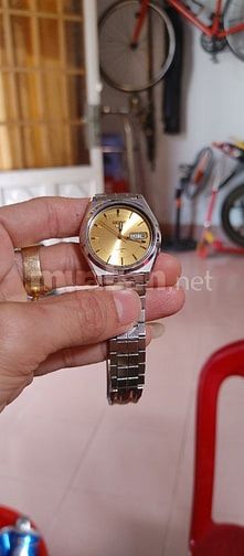 Đồng hồ seiko 5 automatic mặt vàng 