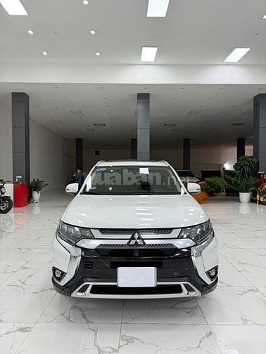 Bán Mitsubishi Outlander Premium 2.0 CVT sản xuất 2020