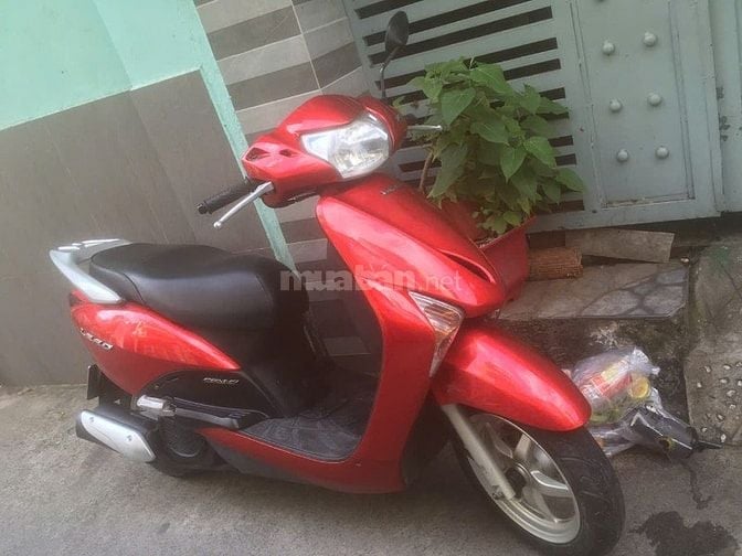 Bán xe Lead - 2012, màu đỏ, Lead - 2010 và Piaggio Zip 2007