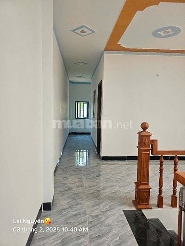 có căn nhà phố mới xây đẹp đẽ , cần bán DT 45m2/ 2ty7, có ban công 