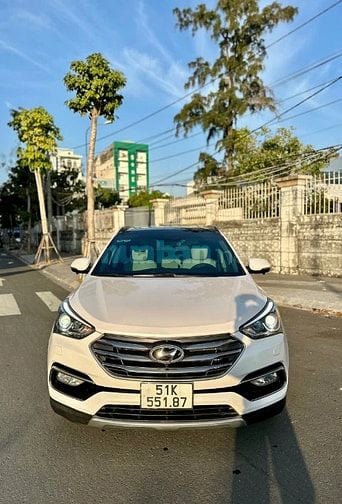 🔜 Hyundai Santafe AWD   • Full xăng 2016 Model 2017 - Odo 70.000km 