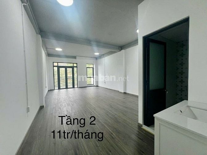 CHÍNH CHỦ CHO THUÊ TẦNG VĂN PHÒNG CÓ MÁY LẠNH CHỖ ĐỂ XE HƠI