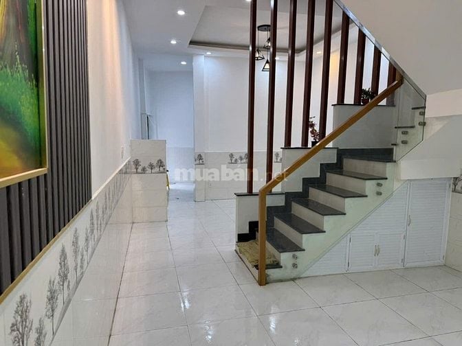 Cho thuê nhà hẻm 6m Hậu Giang P.11 Quận 6 giá 16 triệu – 125m2 