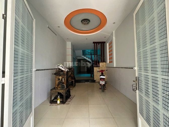 Nhà 120m2 MTKD Hậu Giang . P11 . Q6