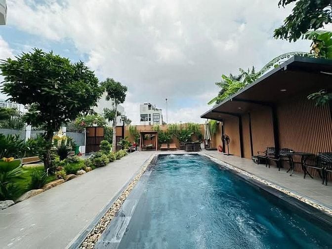 Villa đẹp, hiện đại, sân vườn và hồ bơi tuyệt đẹp p. Thạnh Mỹ Lợi, Q2