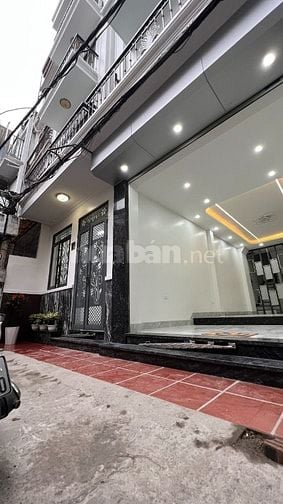 Bán nhà khung bê tông mới xây 6 tầng, diện tích 41 m2, 