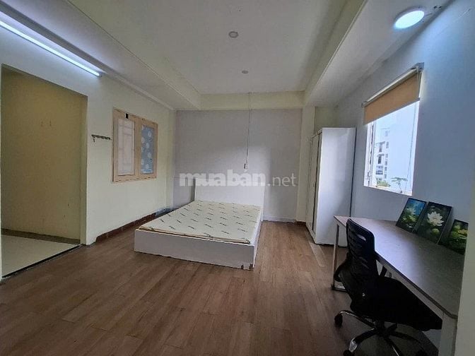 Cho thuê phòng ban công 30m2 ở được 3 người - 96/6 Nguyễn Công Hoan PN