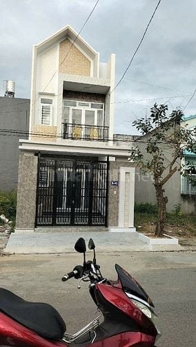 BÁN NHÀ SHR MỸ HẠNH NAM LONG AN:4,5X18(83M2) GIÁ :2 TY3 50 TR 