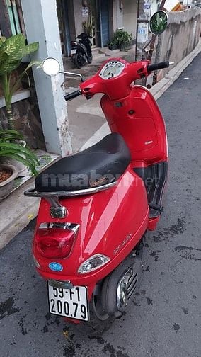 Bán Vespa LX 125ie đỏ zin biển số tp đẹp