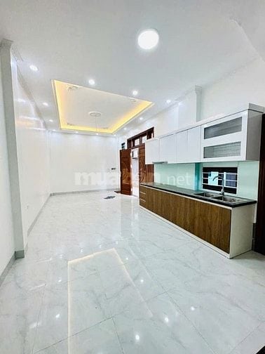 🏡 BÁN NHÀ ĐẸP – SỐNG YÊN TĨNH, TIỆN ÍCH NGẬP TRÀN GẦN TRUNG TÂM!