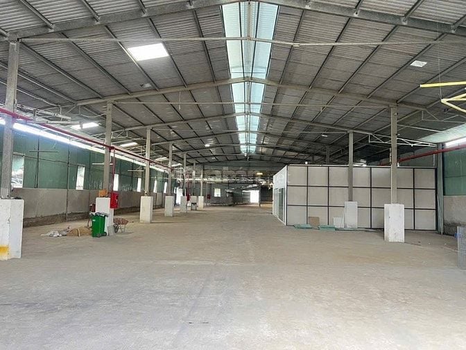 Cho thuê kho xưởng 3200m2, phường Tăng Nhơn Phú B, Quận 9, TP. Thủ Đức