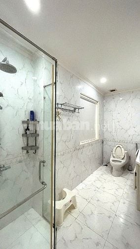 Cho thuê biệt thự Cityland P5 Emart.DT 9x20 4 tầng hầm, 5pn 7wc rẻ!