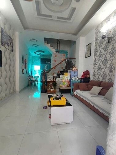 Bán nhà 58m2 đ.Hoàng Hữu Nam-q9-giá 930tr-shr