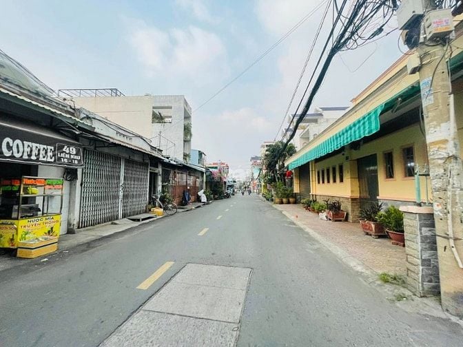 Bán nhà MT Liên Khu 16 - 18, DT 4x18m, 3.5 tấm, giá 8.6 tỷ (Tín Hưng)