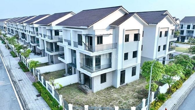 Biệt thự 180m2 Park View hơn 10 tỷ,cách cầu Vĩnh Tuy 12 km giá gốc CDT