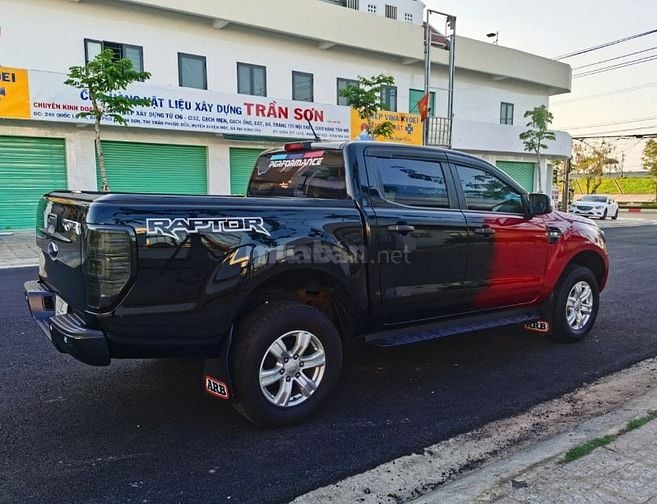 Ford Ranger XLT 2018 – Số Tự Động, 2 cầu – Máy Dầu 2.2